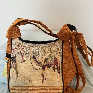 Brown shoulder bag.